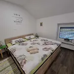 Apartmaji Ribic Appartamento *
